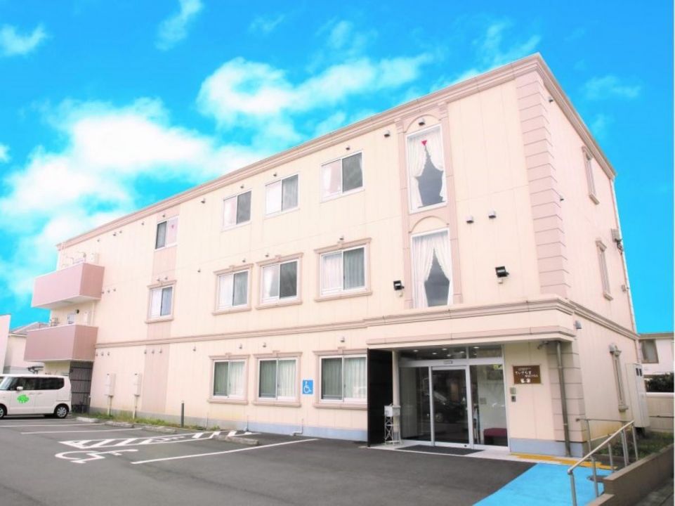 ちいさな手横浜こうなん