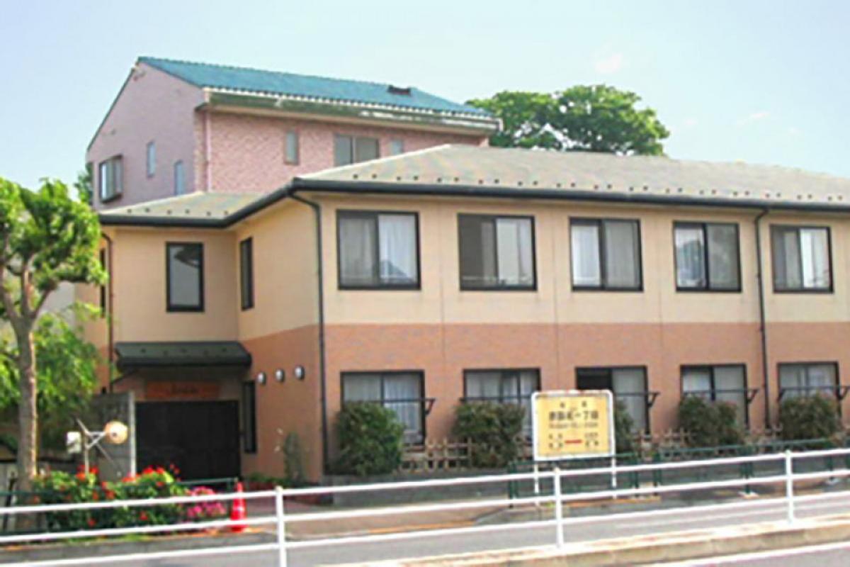 北区赤羽北の住宅地に立地。最寄り駅から徒歩6分で来館できます