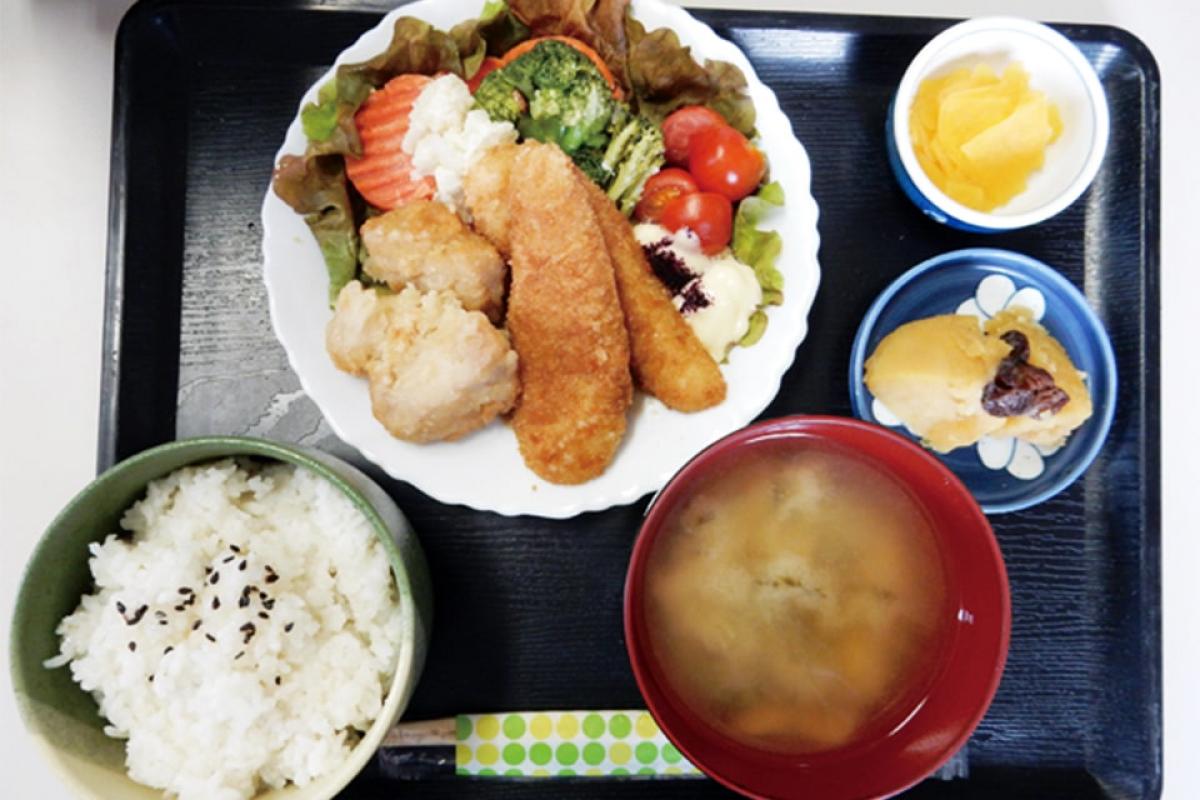 食事サービス