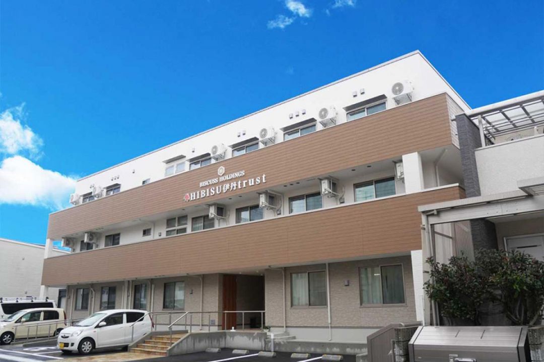 HIBISU伊丹trust