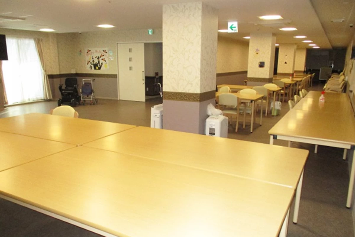 幸 PREMIUM 高槻西冠