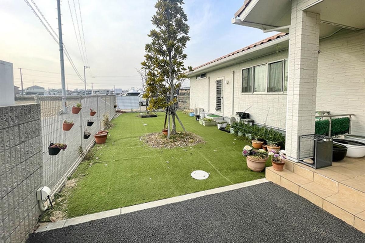 快適に過ごせる住環境。春には満開の桜を楽しめます