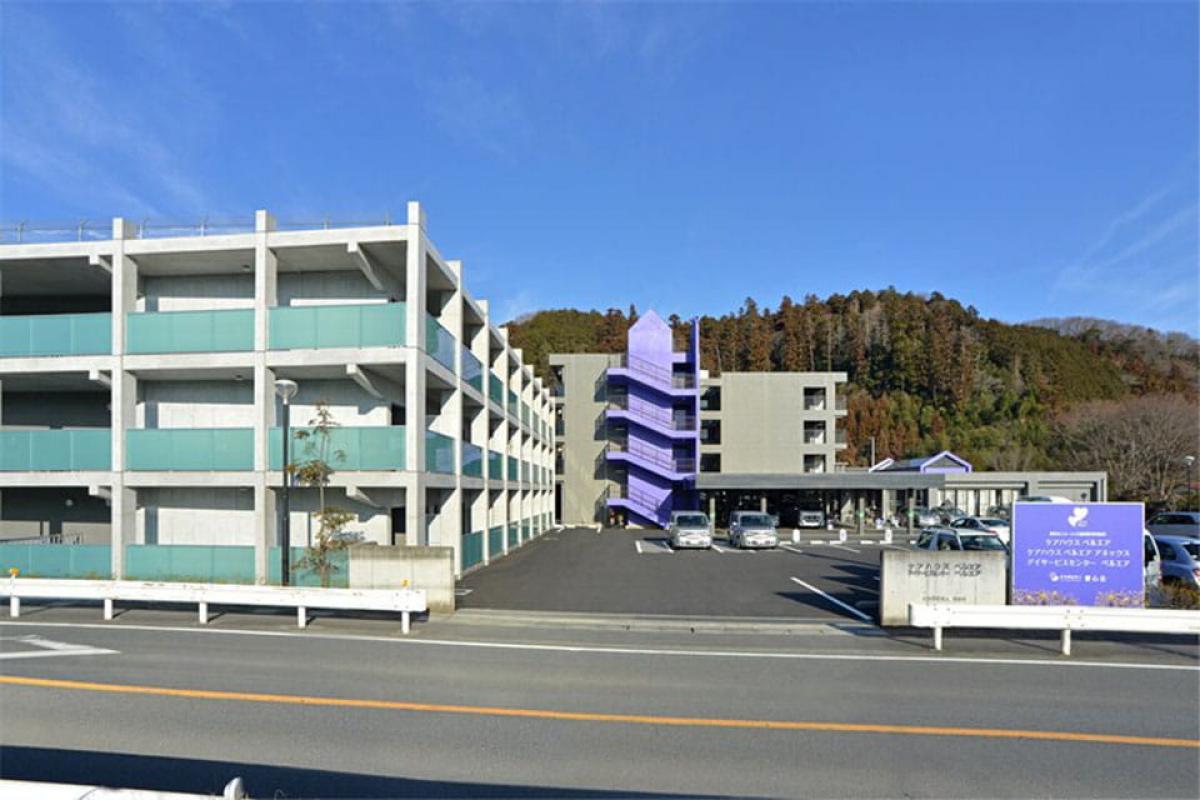 四季折々の彩りに癒やされる緑豊かなロケーション