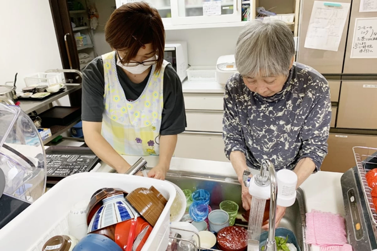 入居後は入居者様の間で家事作業を分担しながら、楽しく共同生活を送ります