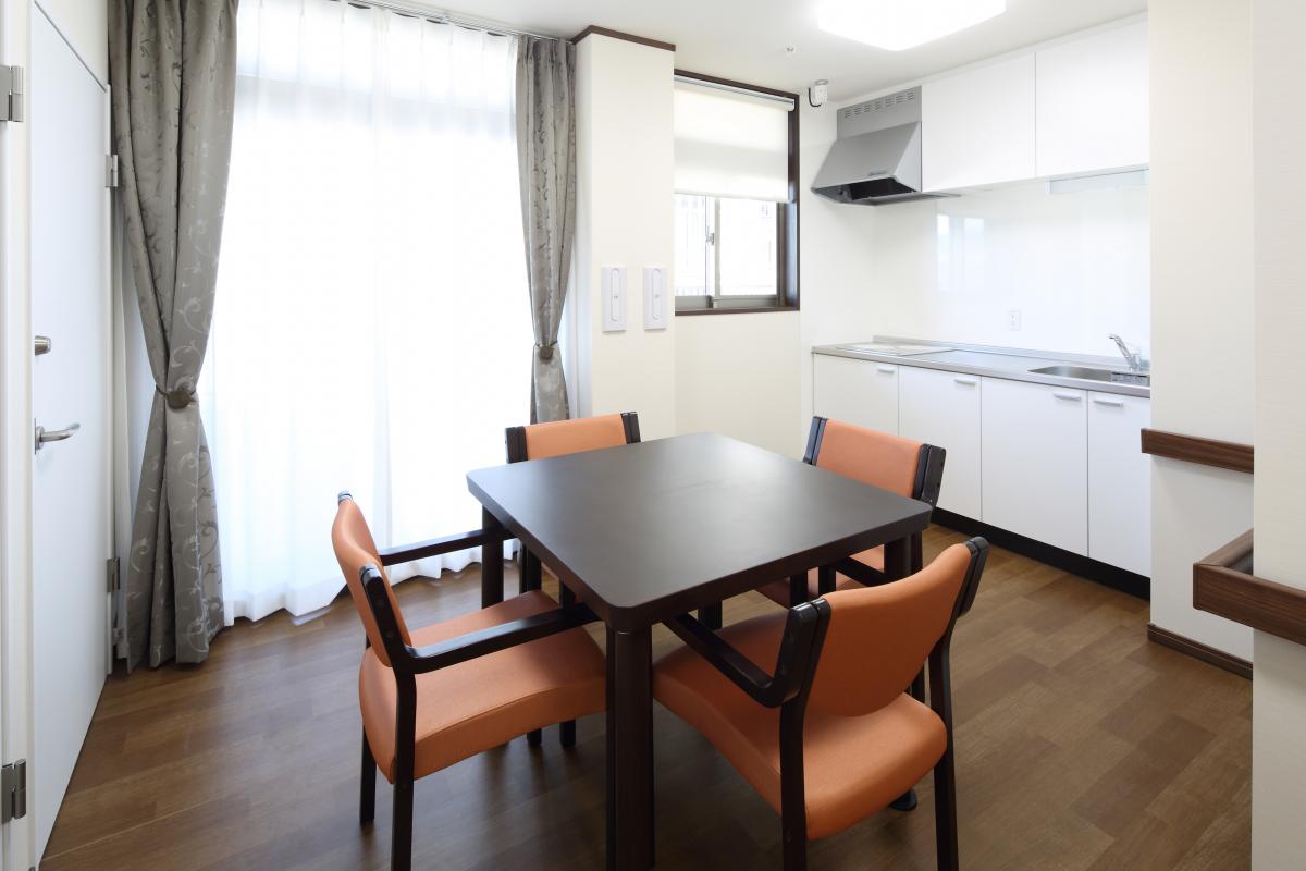 エイジフリーハウス茨木総持寺