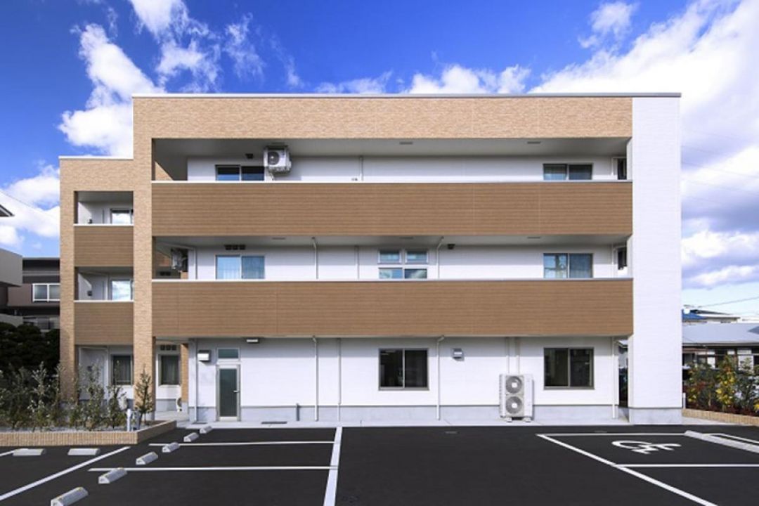 セレーナ 伊丹稲野