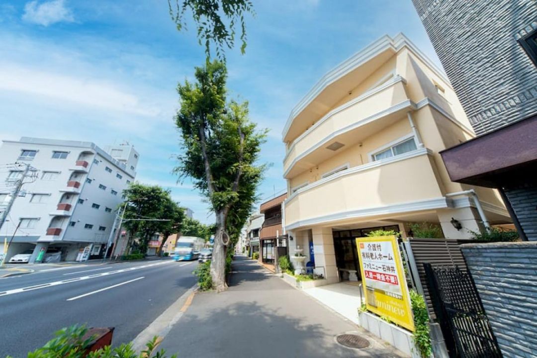 ファミニュー石神井