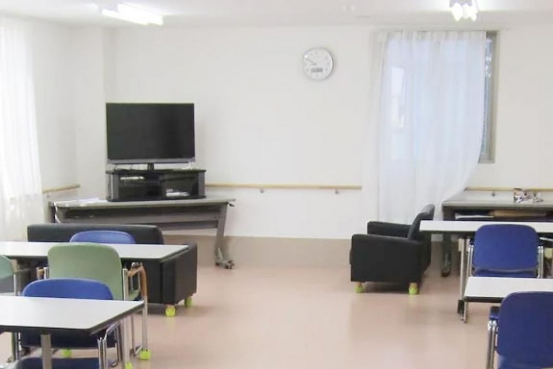 リブ香流参番館