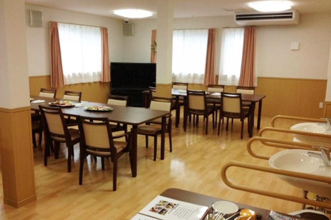 はぴりあ一津屋