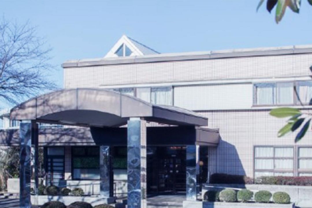 ロイヤルハウス石岡 本館