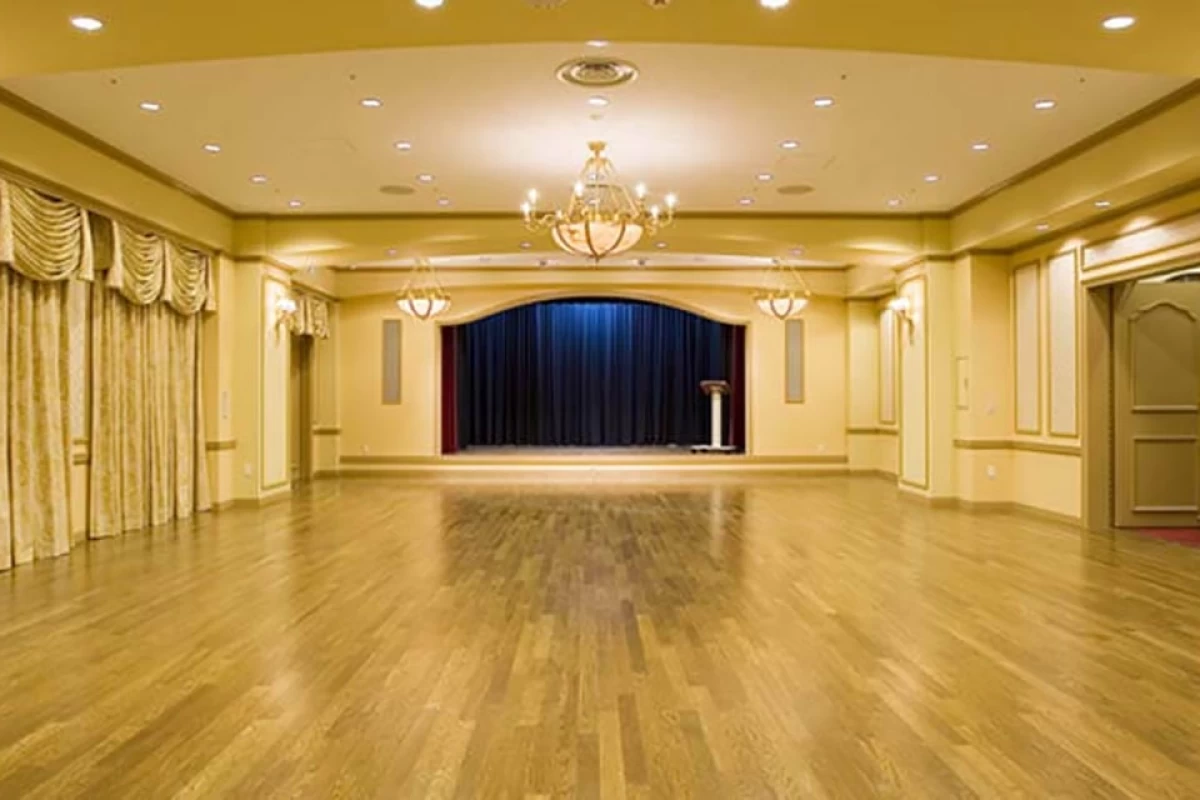 エレガーノホール