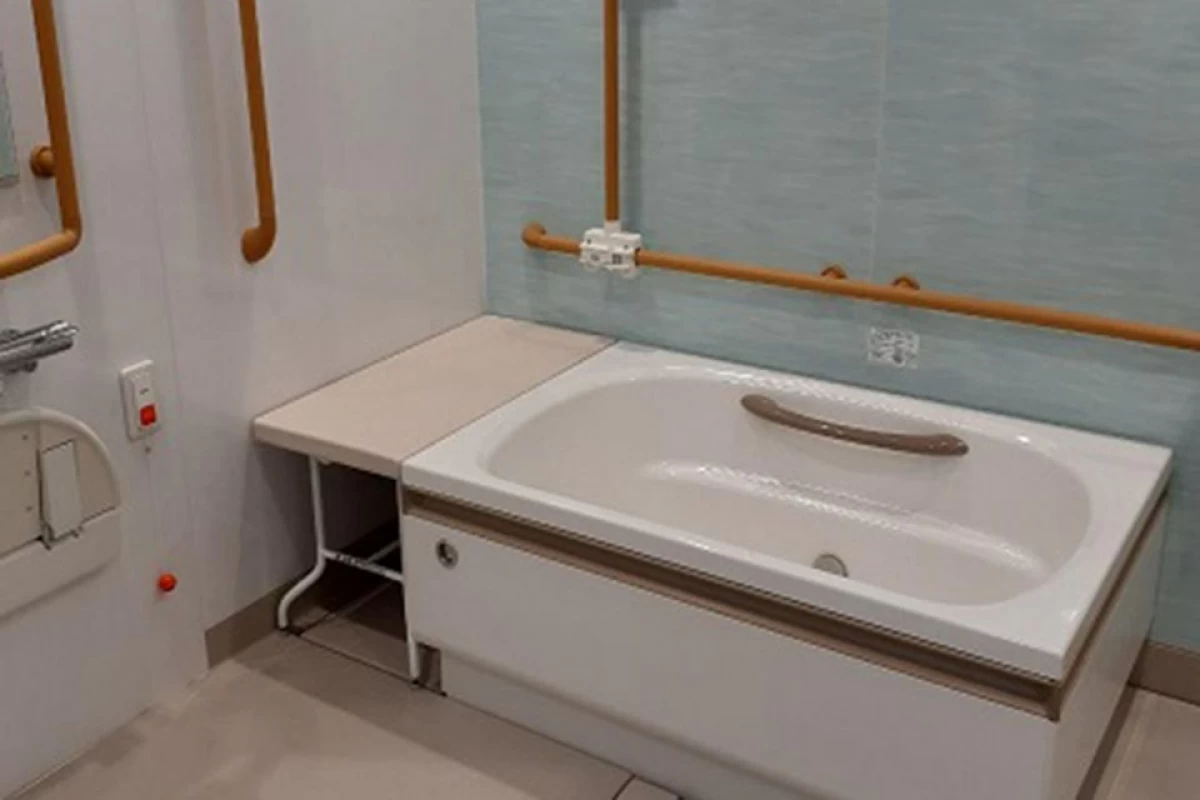 リーブス富田林