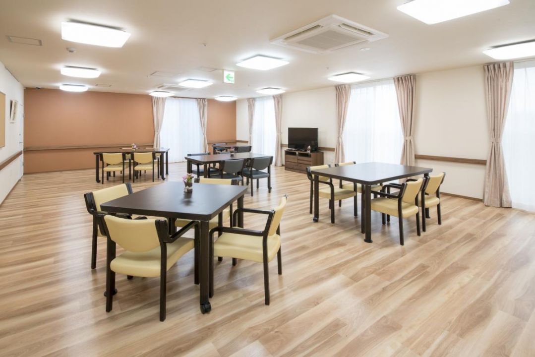 エイジフリーハウス横浜十日市場町