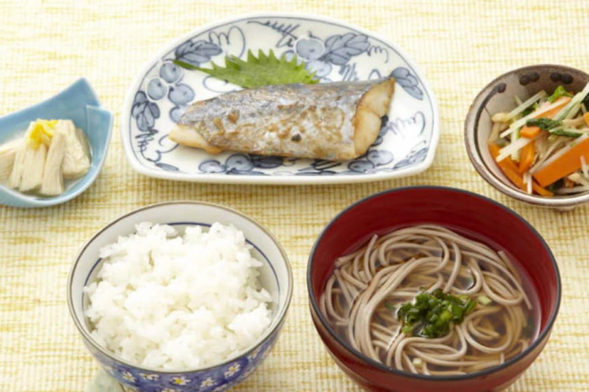 お食事例