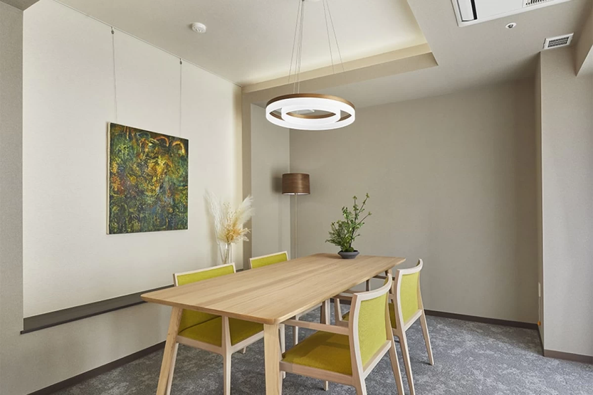 チャームスイート西新宿