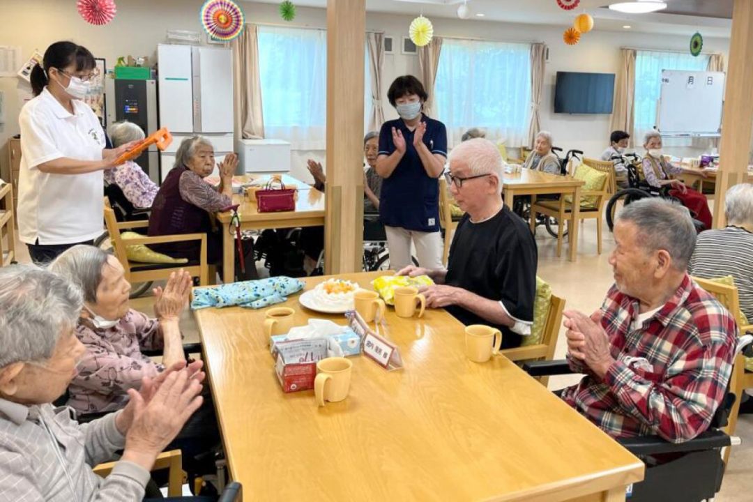 ファミリア三郷本館