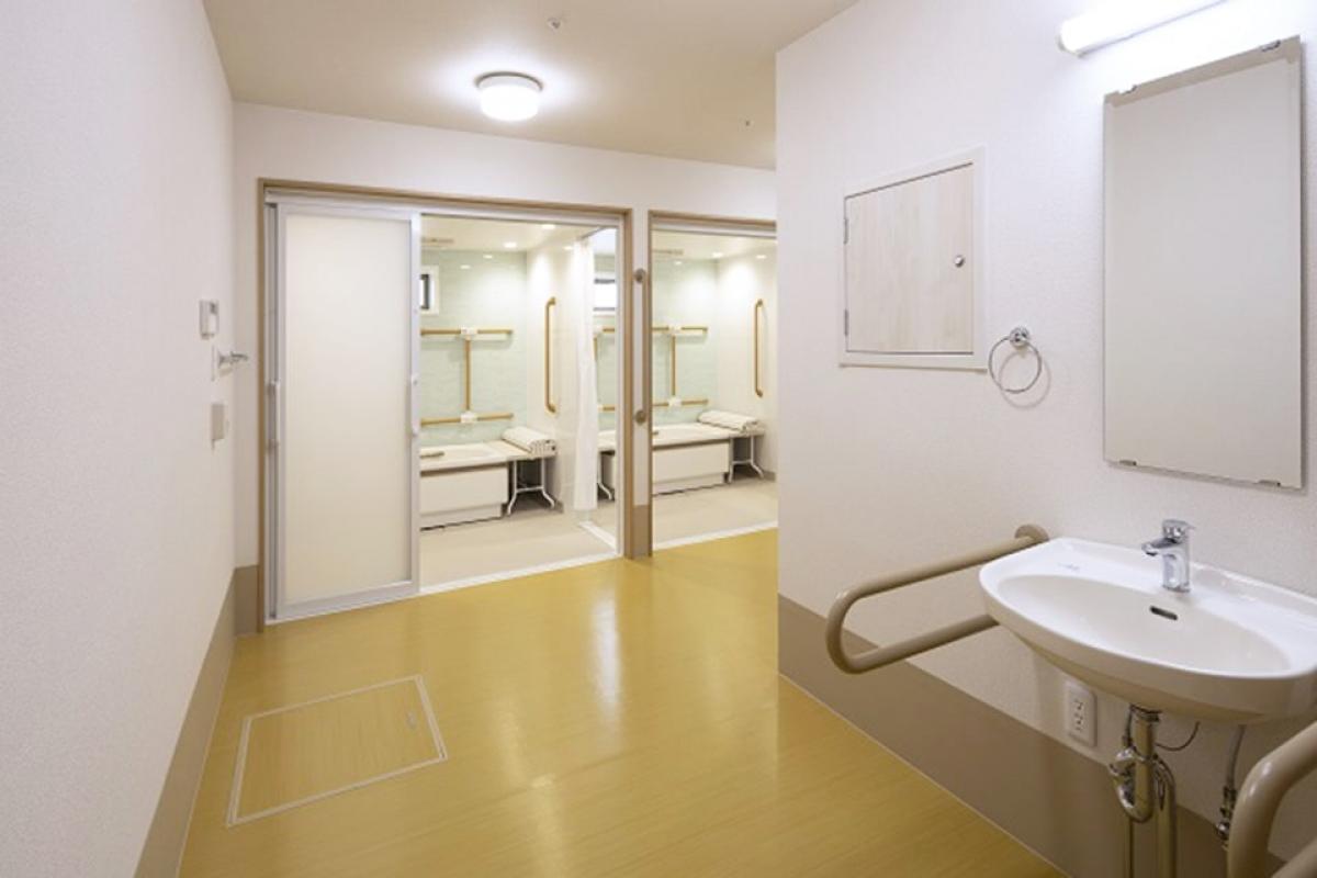 レストコート緑橋