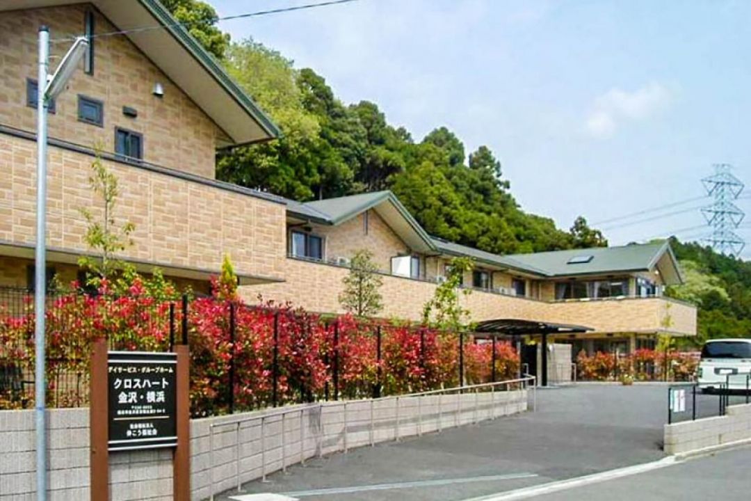 クロスハート金沢・横浜の外観