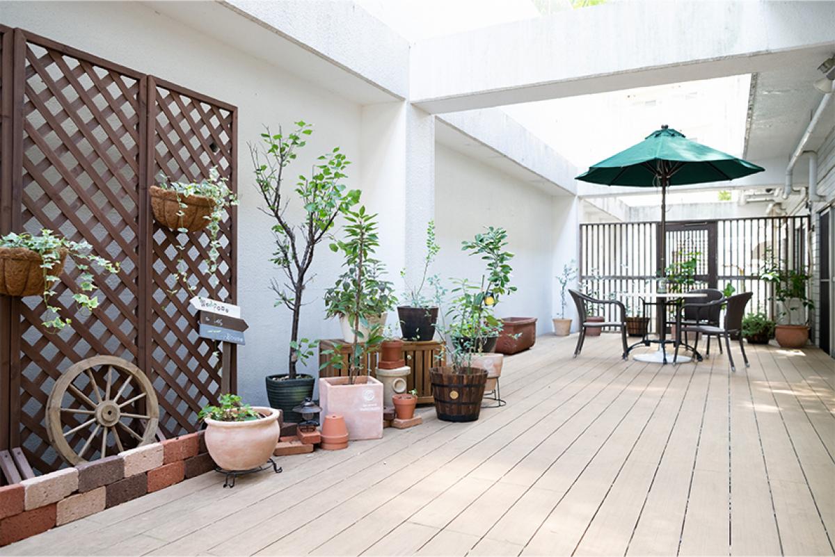 1F  ウッドデッキテラス