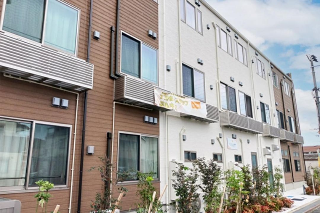 クレインパレス八尾中田の外観