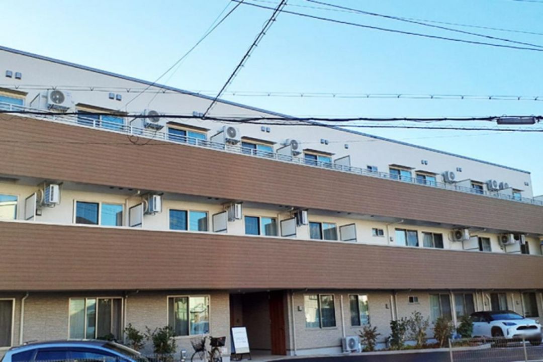 ウールズ富松の外観