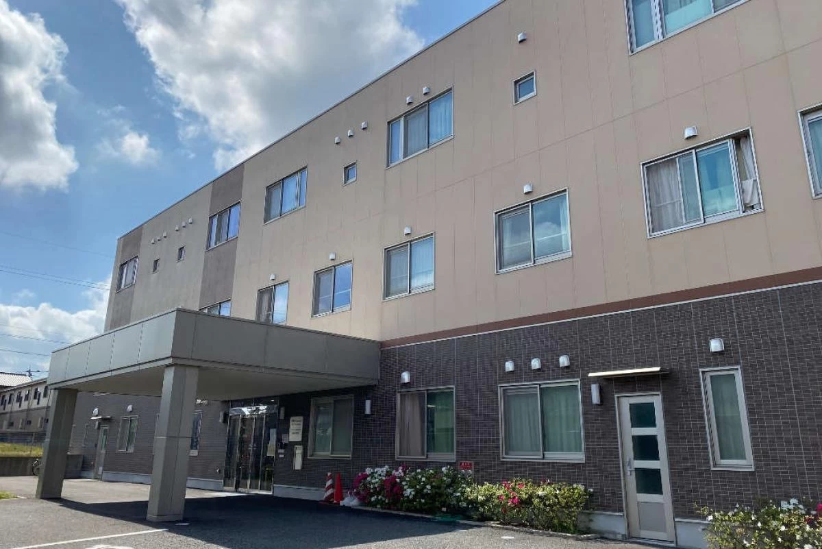 24時間常駐のケアスタッフが安全な生活をサポート。