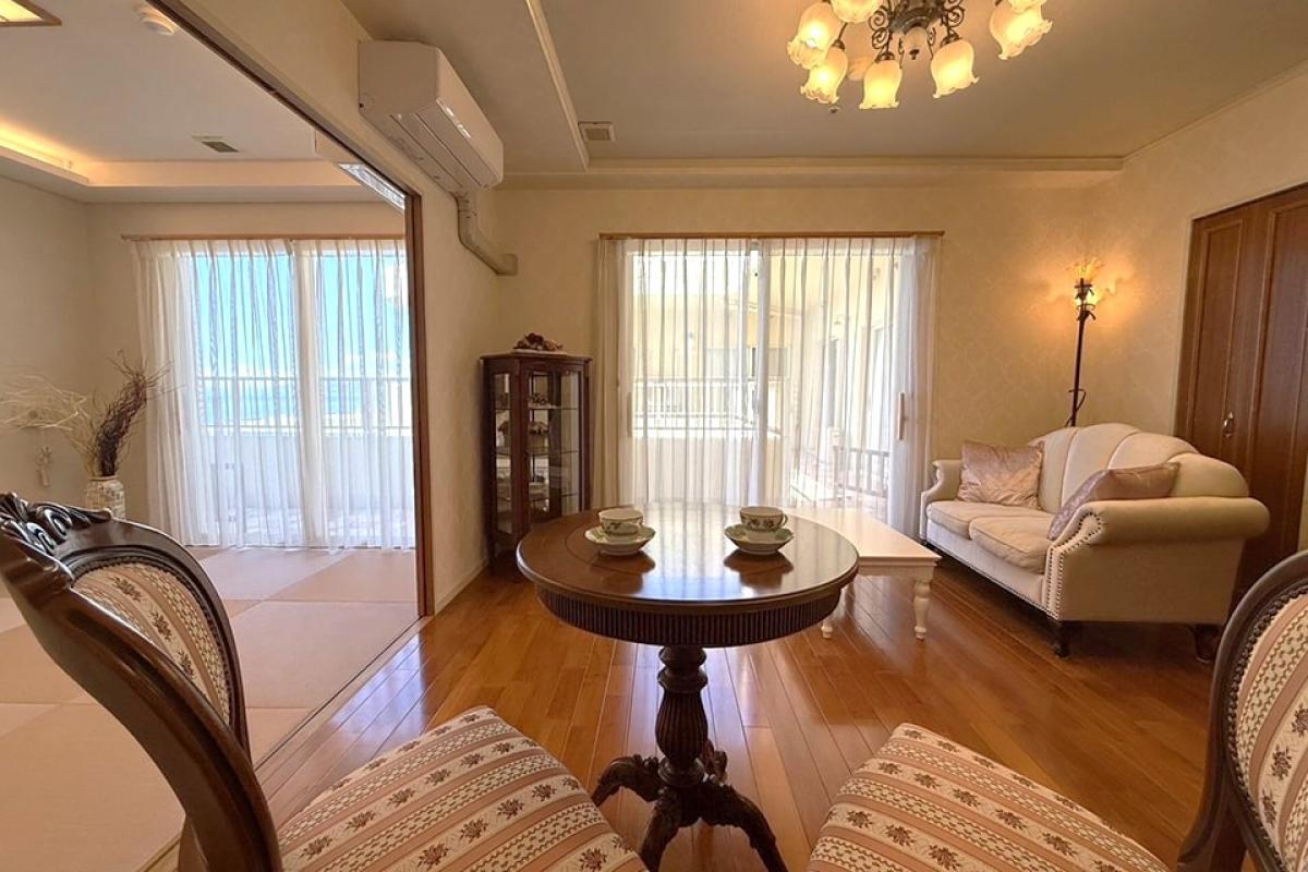 ロングライフ・クイーンズ塩屋