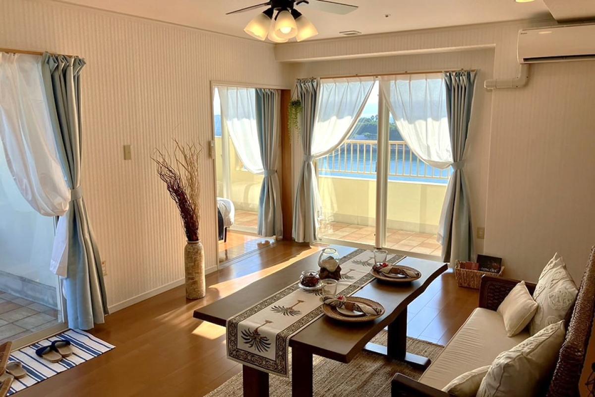 ロングライフ・クイーンズ塩屋