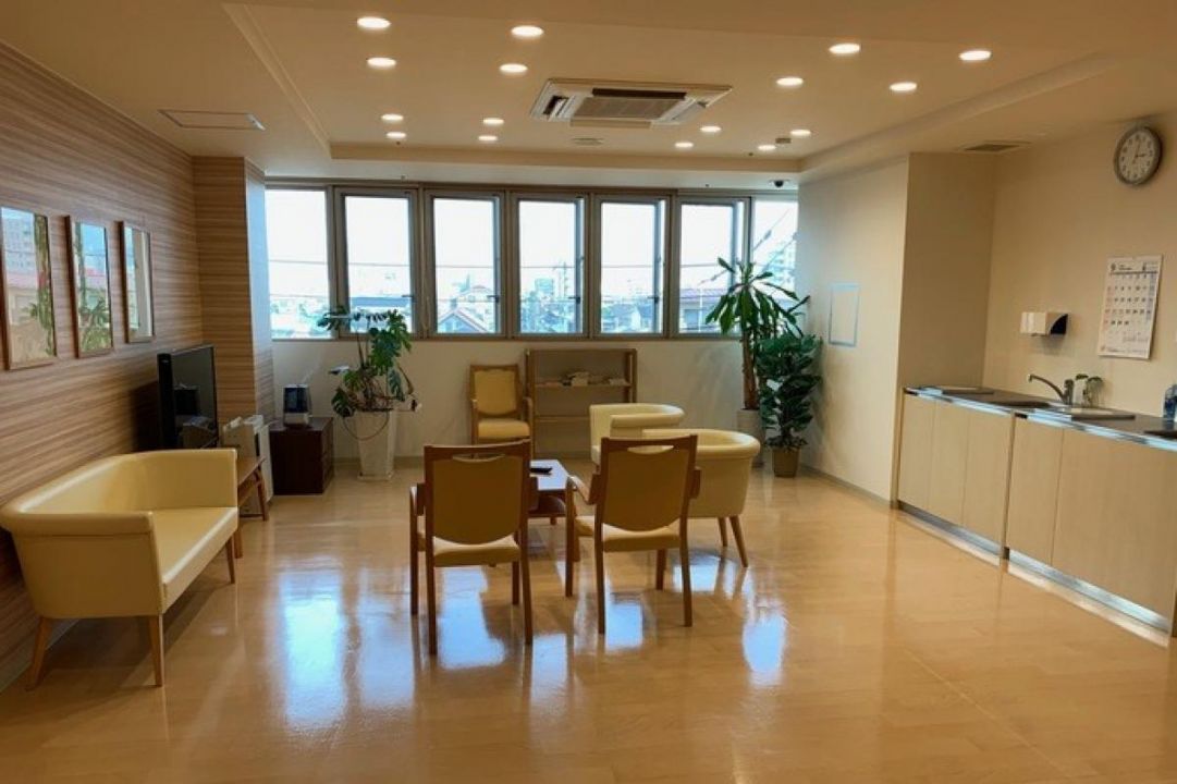 アルファリビング松山よつば循環器科クリニック前の施設風景（4枚目）