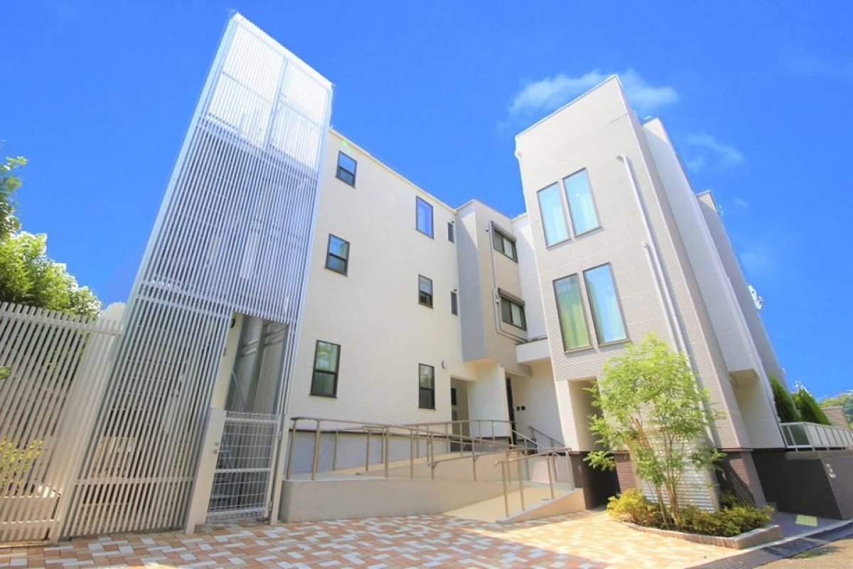 若葉の丘横浜こうなん