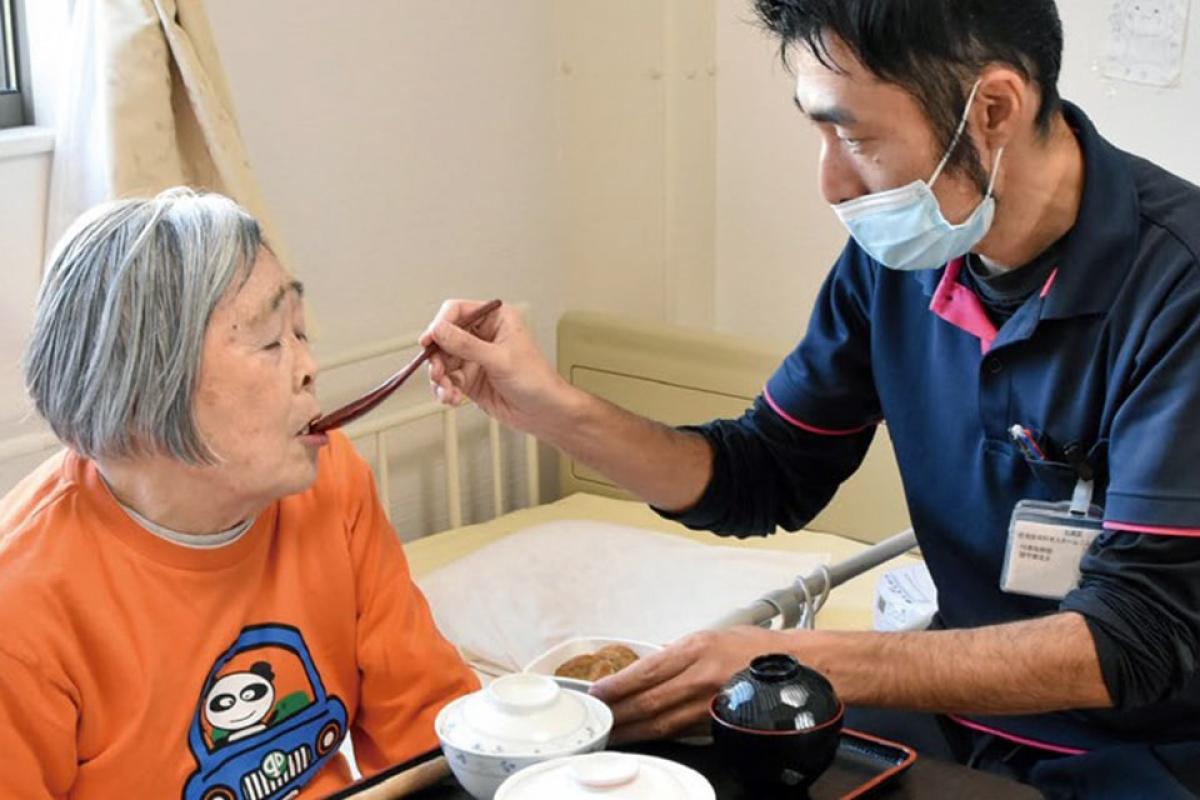 食事介助