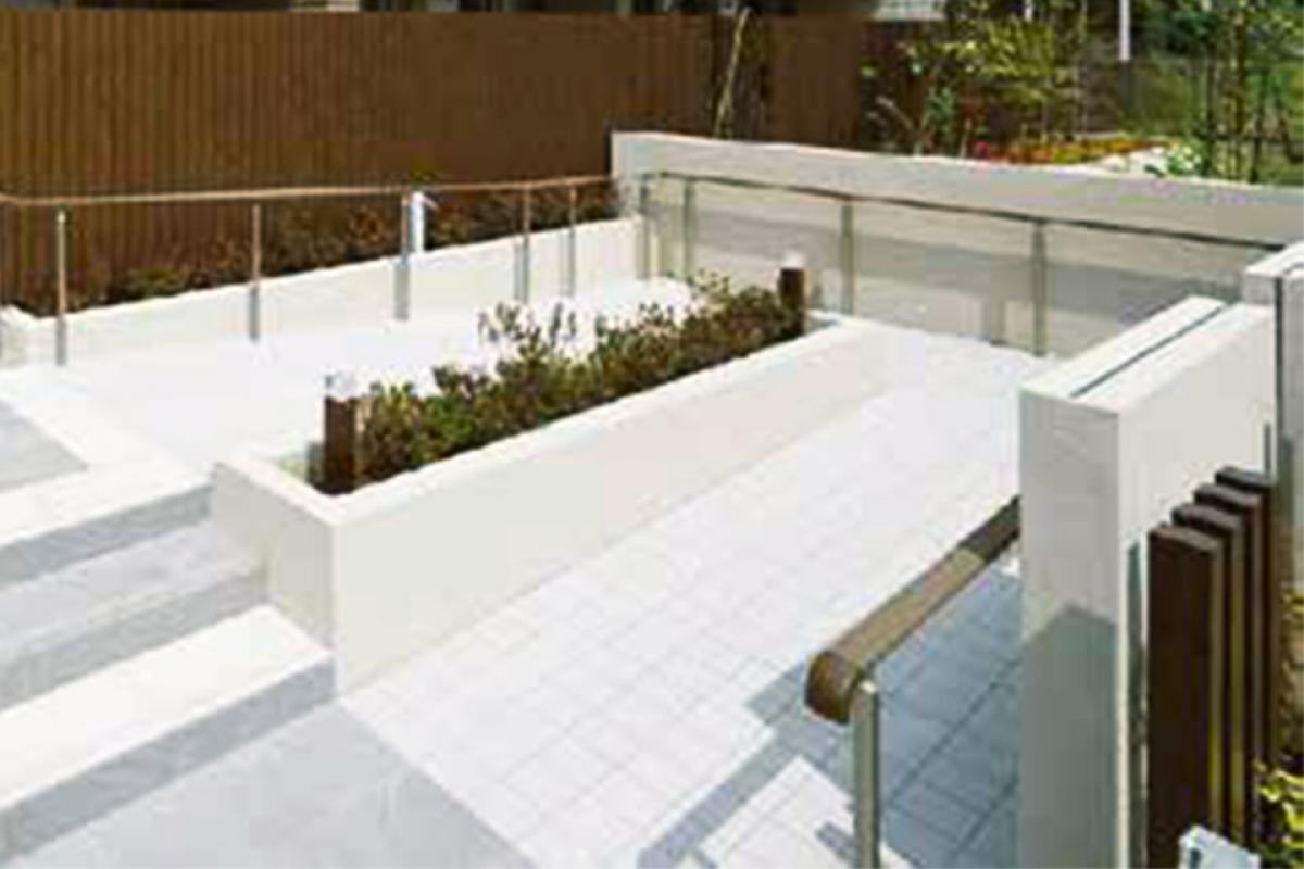 ヘーベルVillage 市ヶ尾 ～Calme West（カルム ウエスト）～