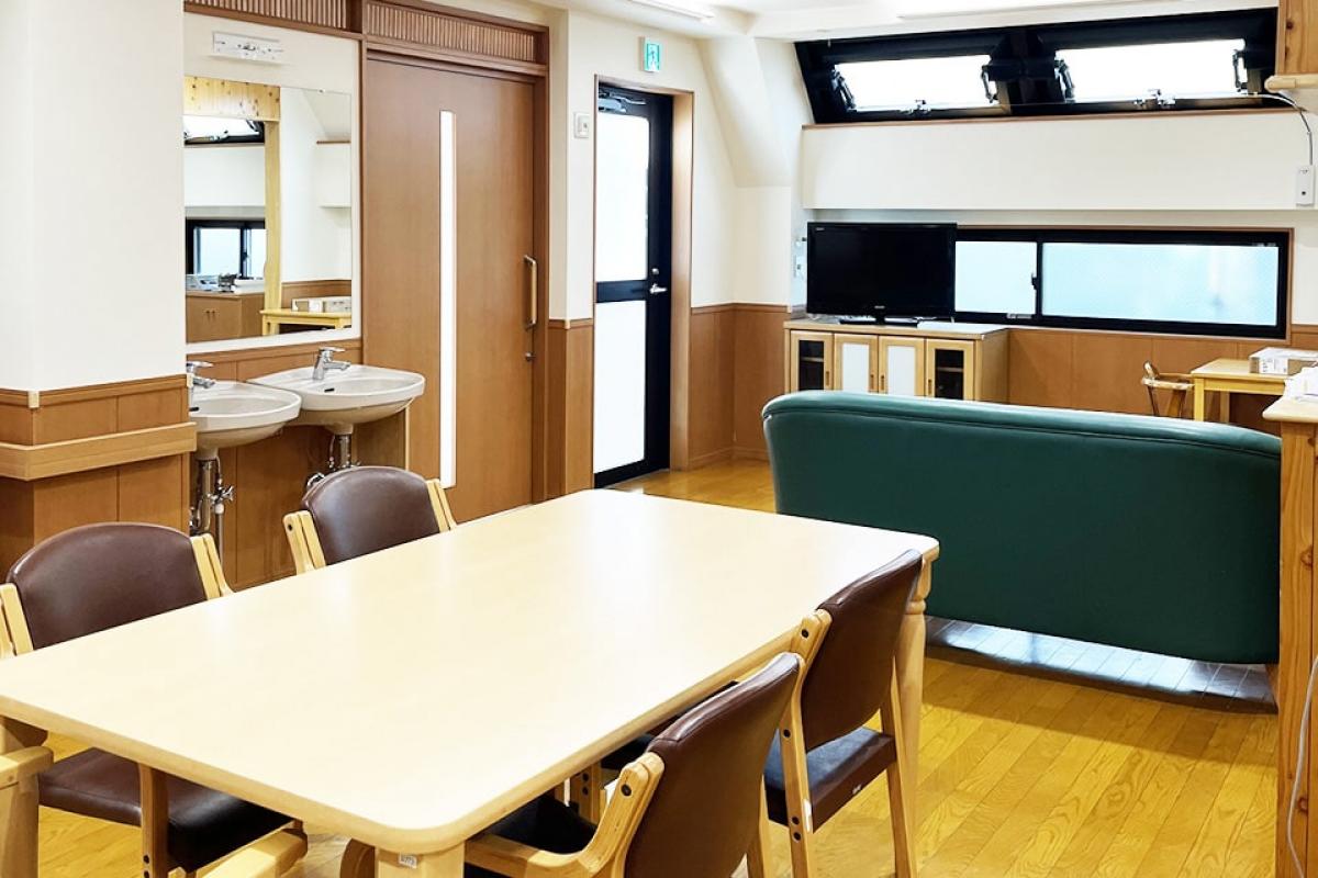 ドットホーム 稲毛駅前