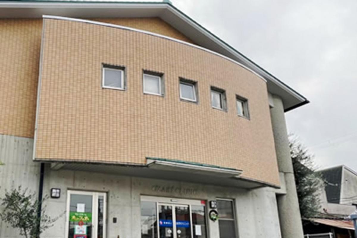 周辺は民家が多い落ち着きのある環境です