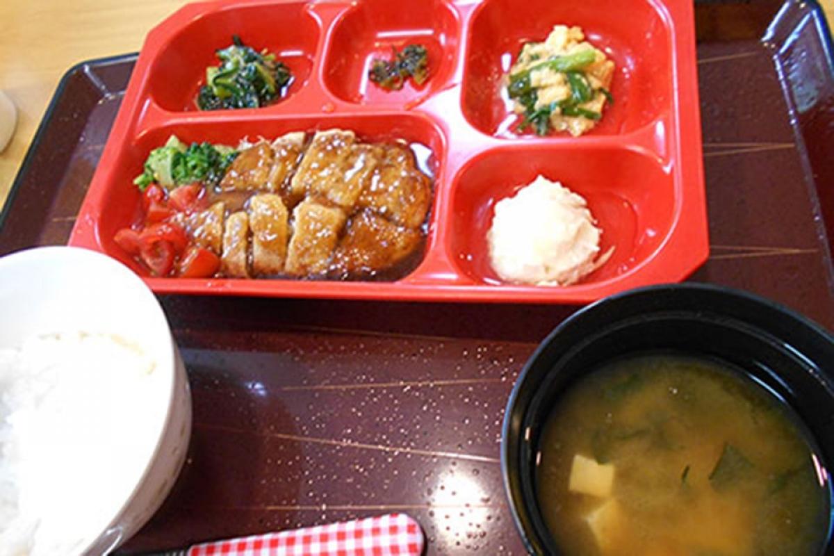 食事サービス