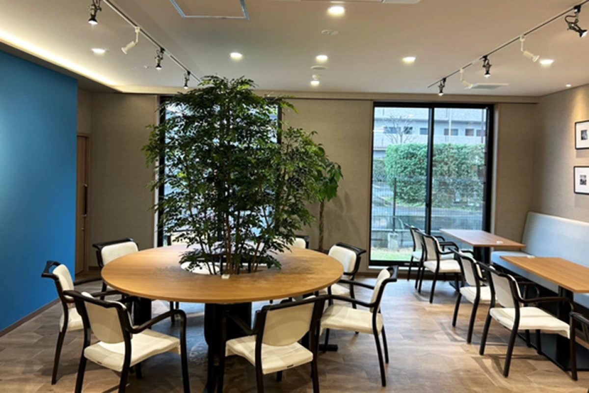 ラウンジ