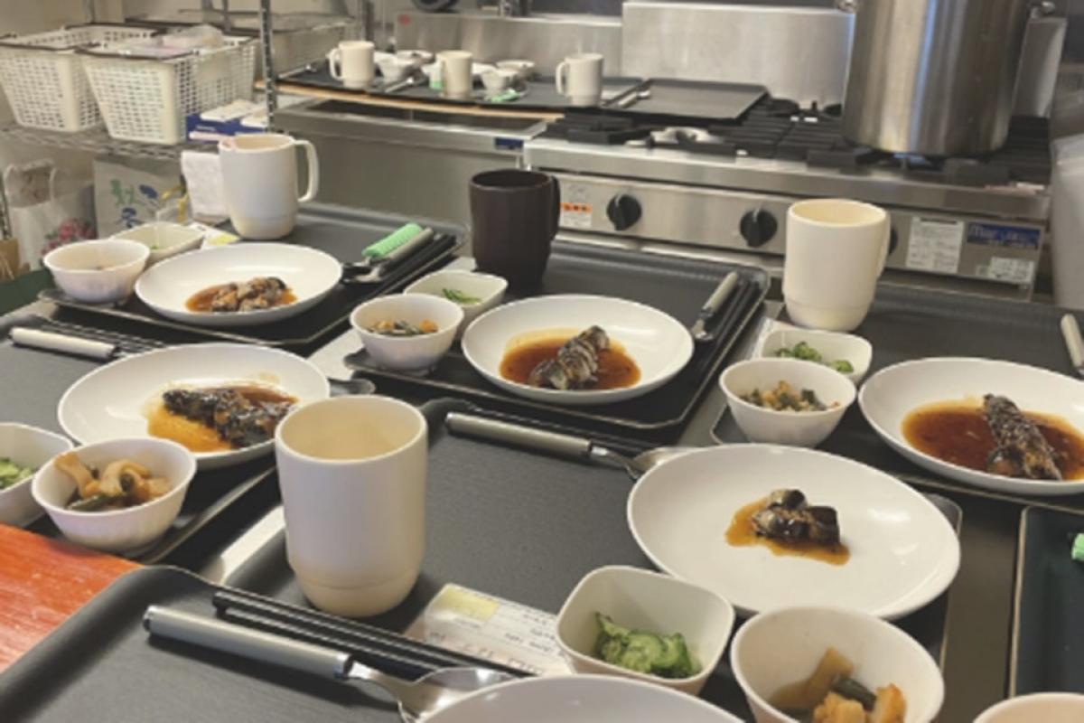 食事サービス