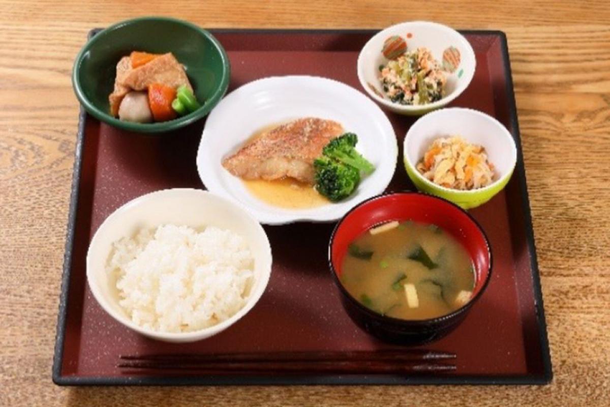 お食事メニュー例（イメージ）