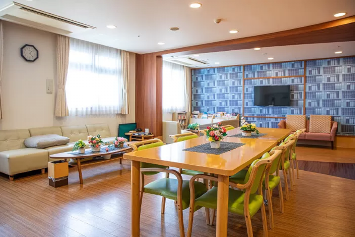 ゴールドエイジ 西河渡