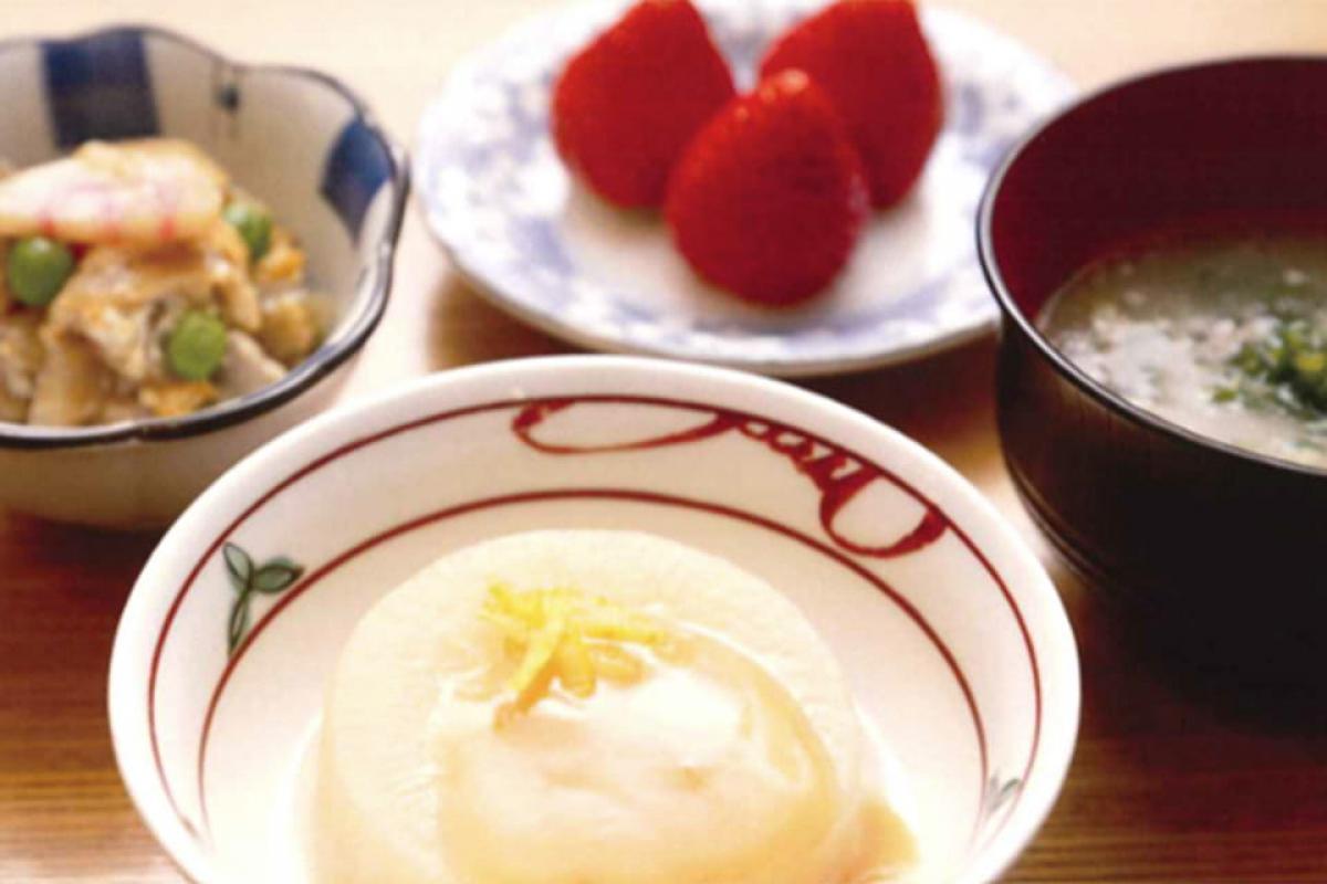 お食事（イメージ）