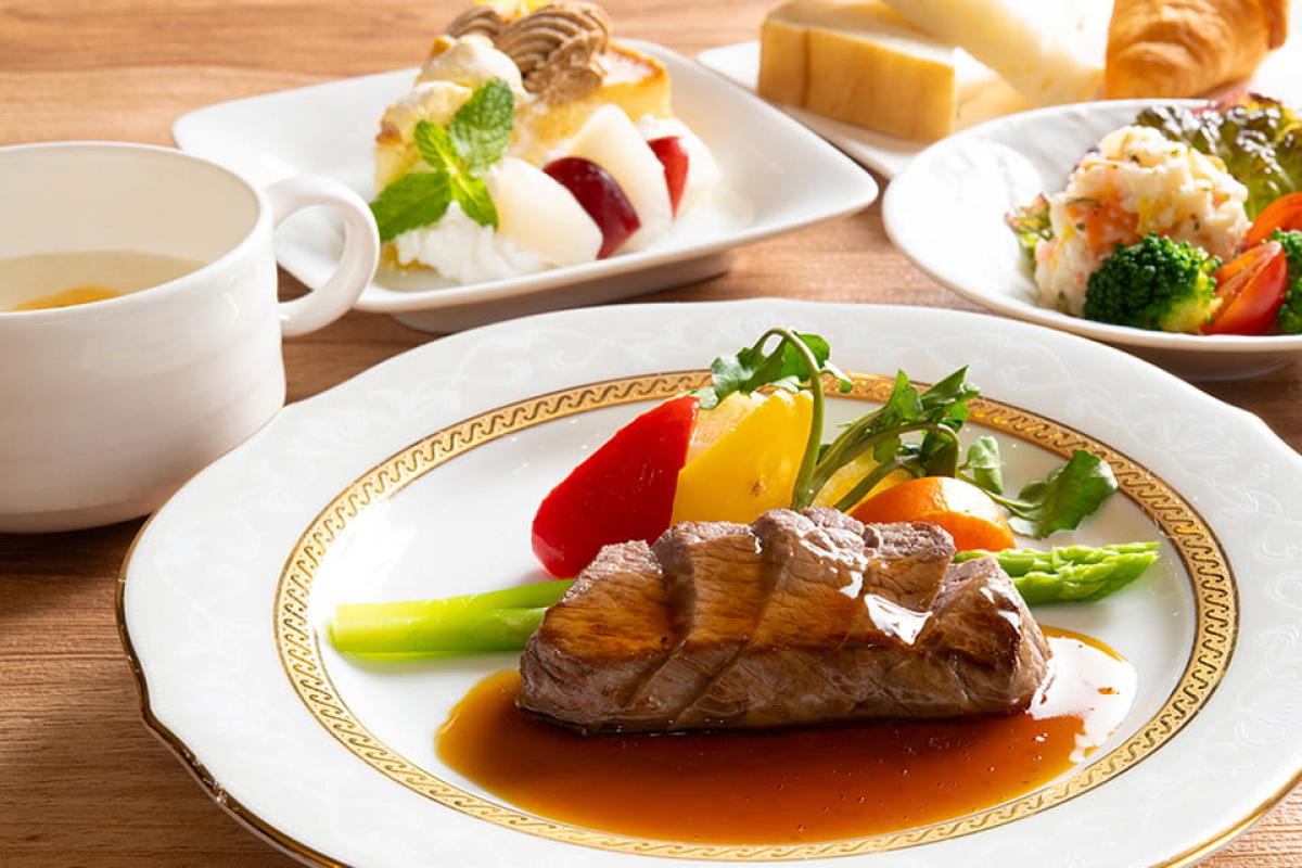 食事（イメージ）