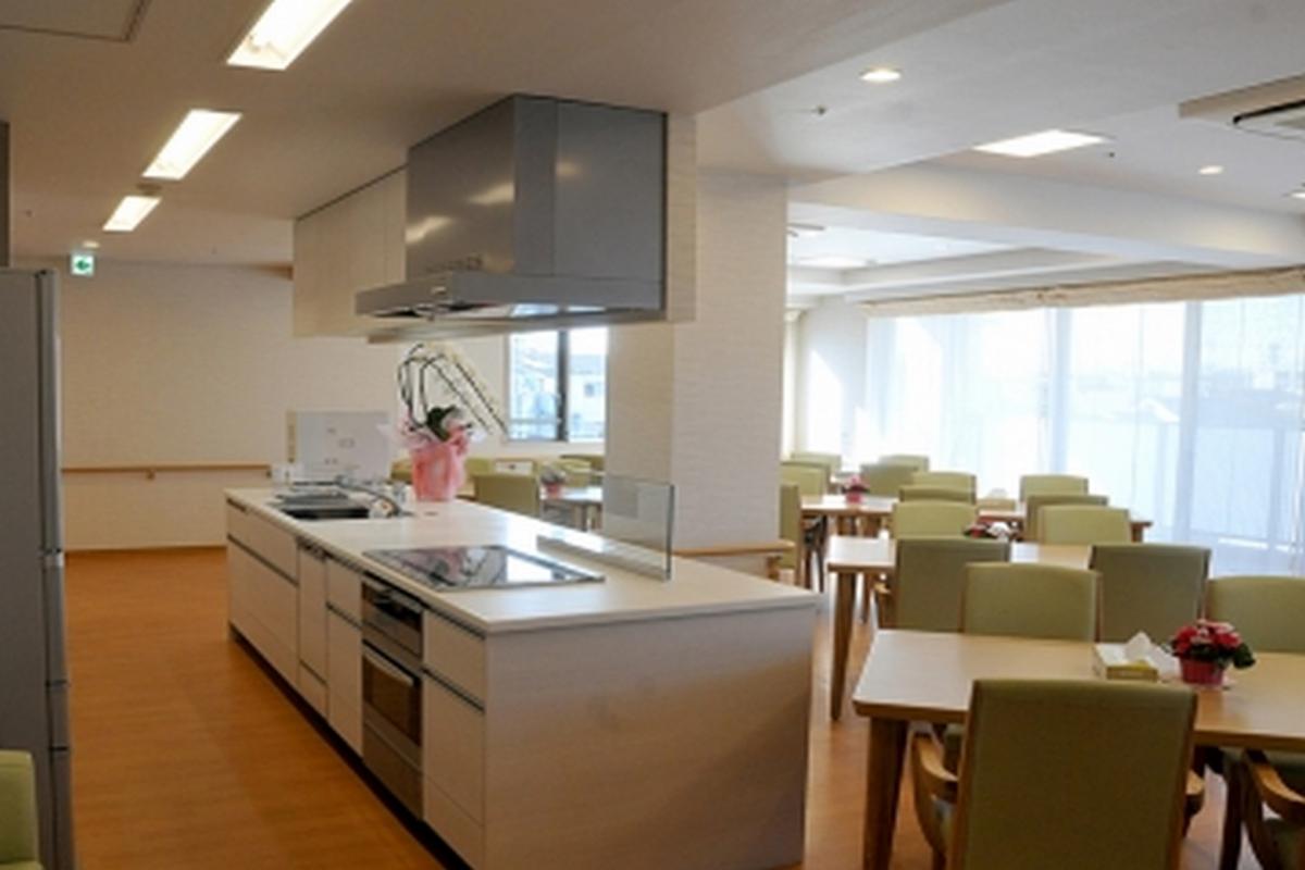 緑地や河川が近隣にある活気があり、恵まれた環境