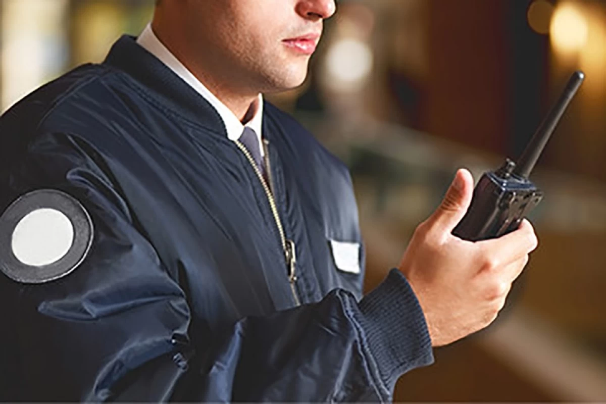 警備会社提供の見守り・駆けつけサービスを24時間365日利用可能