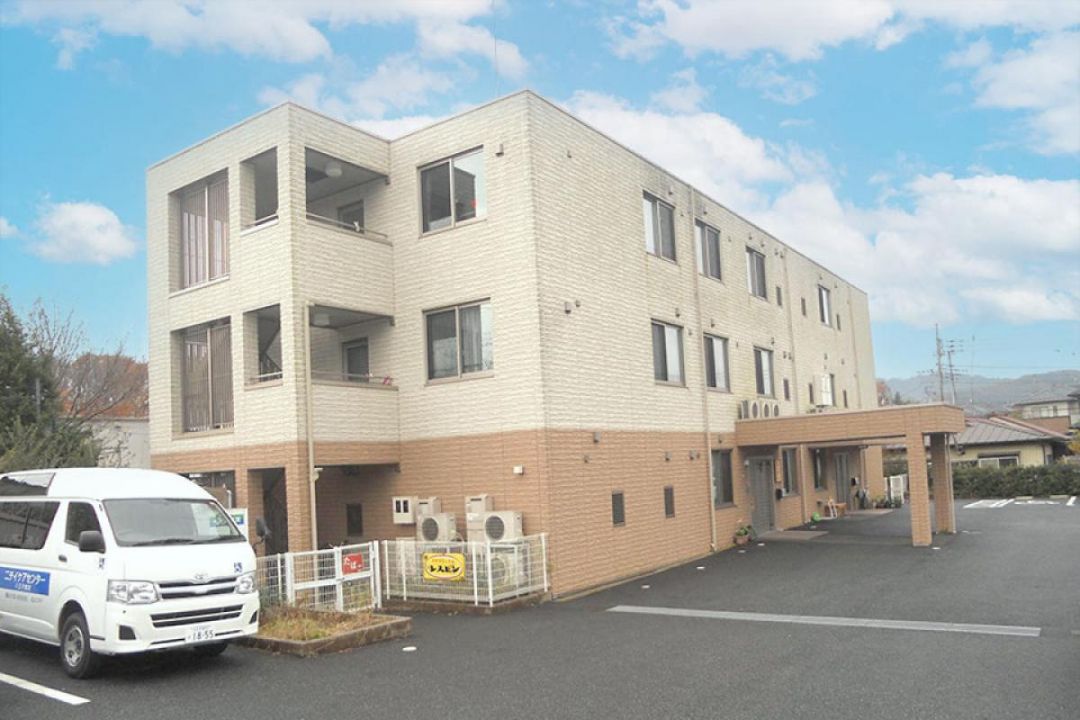 ニチイケアセンター八王子館町の外観
