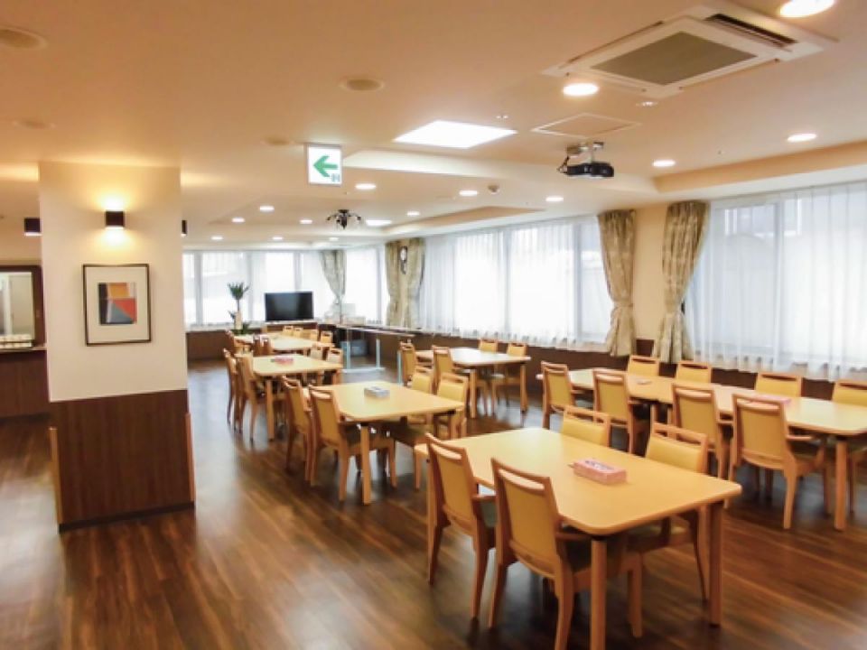 イリーゼ旭川3条通