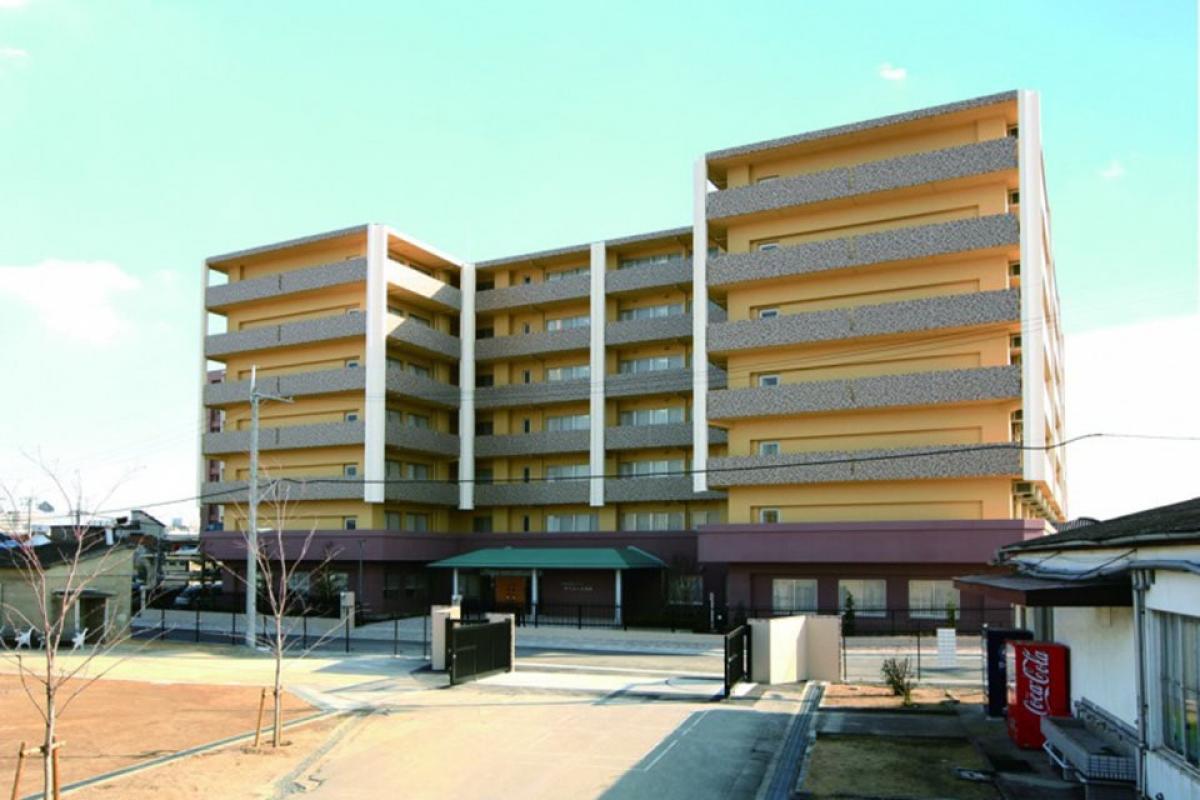 閑静な環境と自然豊かな立地が魅力