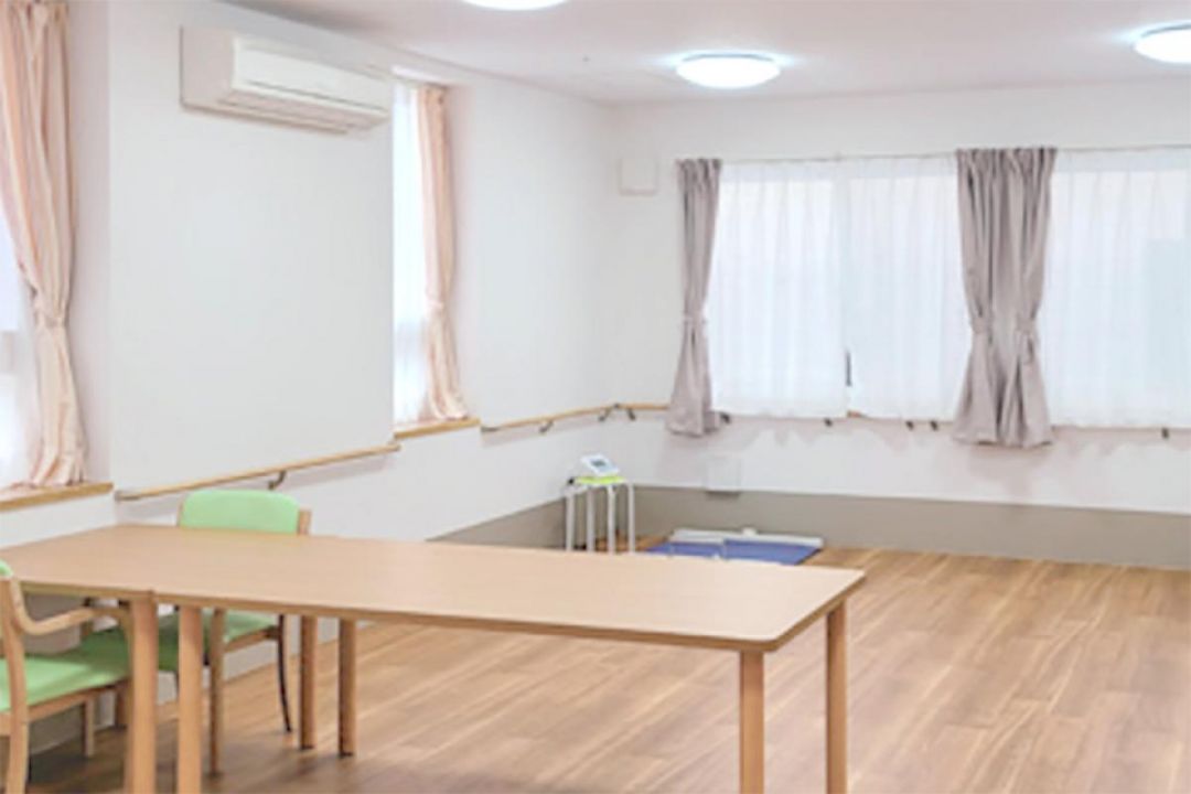 みつばメゾン足立六町