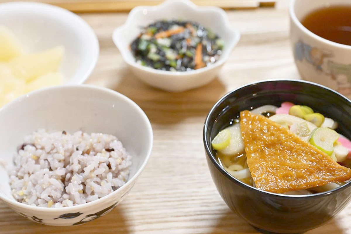 彩り豊かで味わい深いできたての食事を