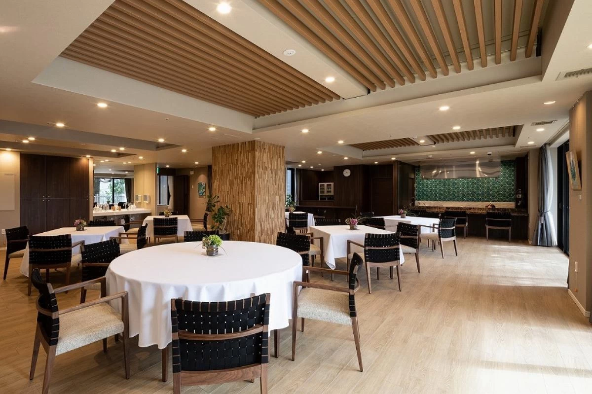 お食事を通して、生きる喜びを提供します。