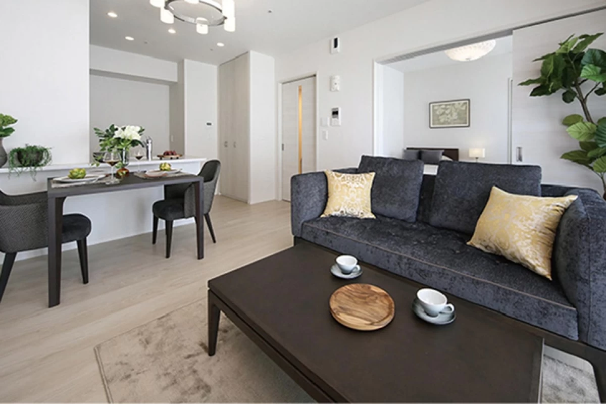 高級感があり、広々とした居室。館内は全館バリアフリー設計